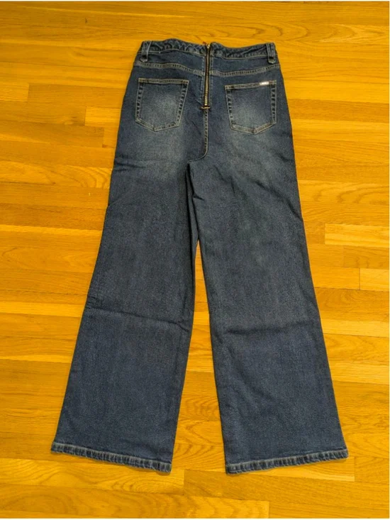 Bebe NWT High Waist Lace Up Wide Leg Jeans Size 32 - Picture 5 of 15